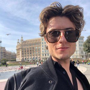 Meet your Posher, Collin
